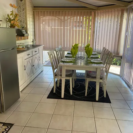 Au Bord Du Montville